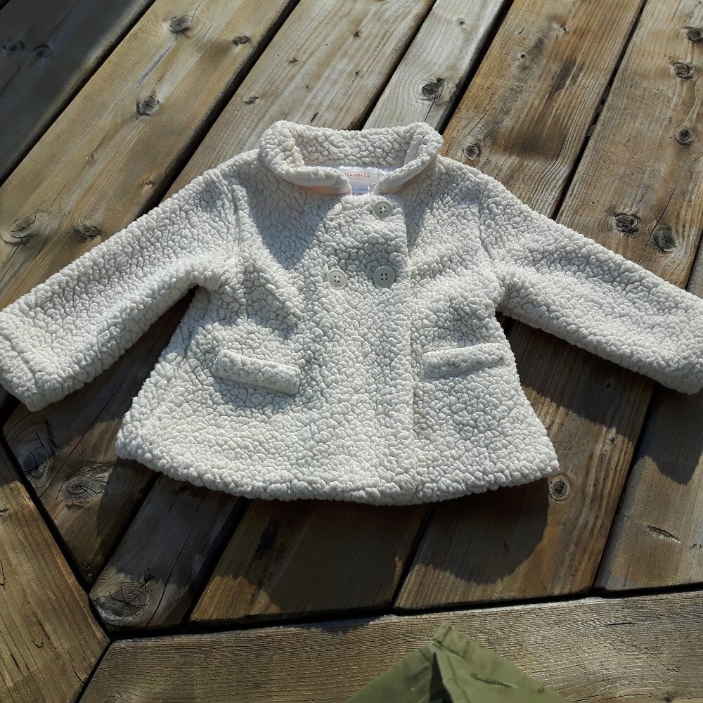 Adorable Sherpa Baby Girls coat Joe Fresh 12-18mos